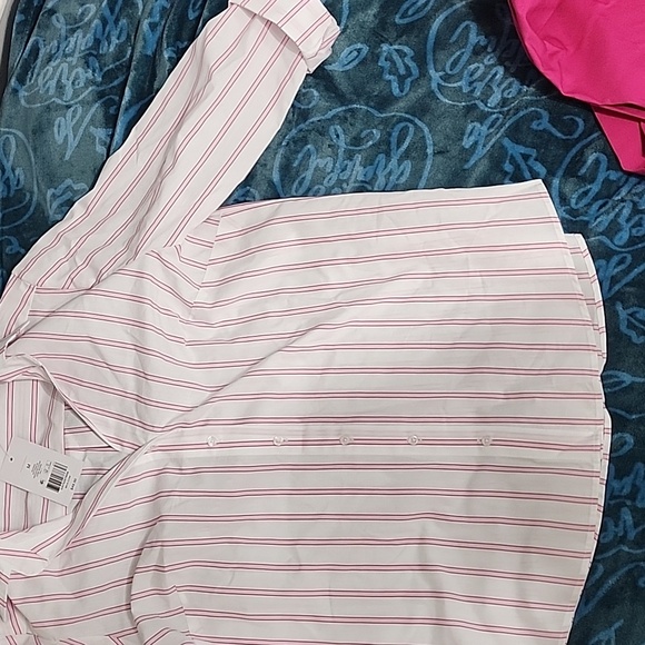 Top and pants - Picture 2 of 5